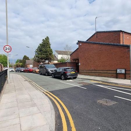 Spacious City Studio / Wifi / Parking Liverpool Extérieur photo